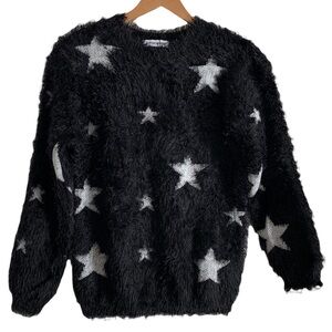 Cotton Emporium Black and White Sweater Size Small